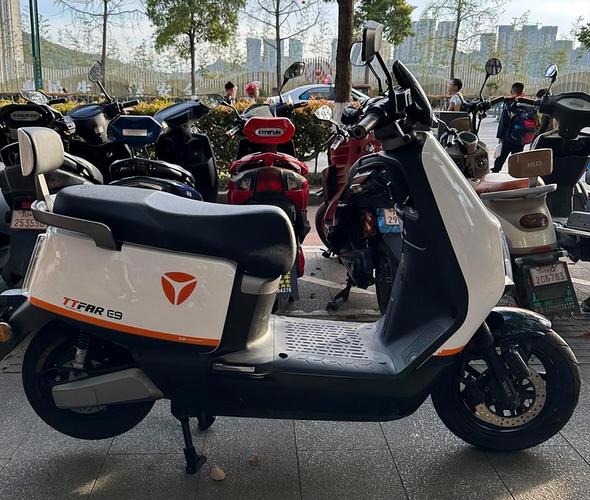 电动车品牌的3个级别 通用、专业与专用，谁才是真正的性价比之王？